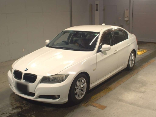 BMW 3 SERIES 2011