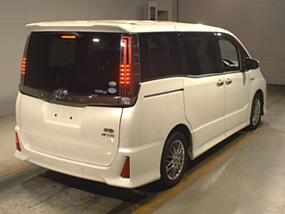 TOYOTA NOAH 2020