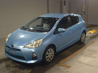 TOYOTA AQUA 2013