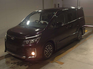 TOYOTA VOXY 2015