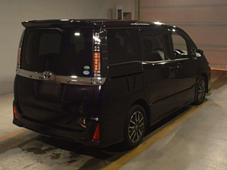 TOYOTA VOXY 2015