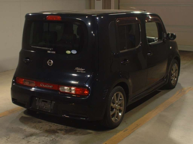 NISSAN CUBE 2010