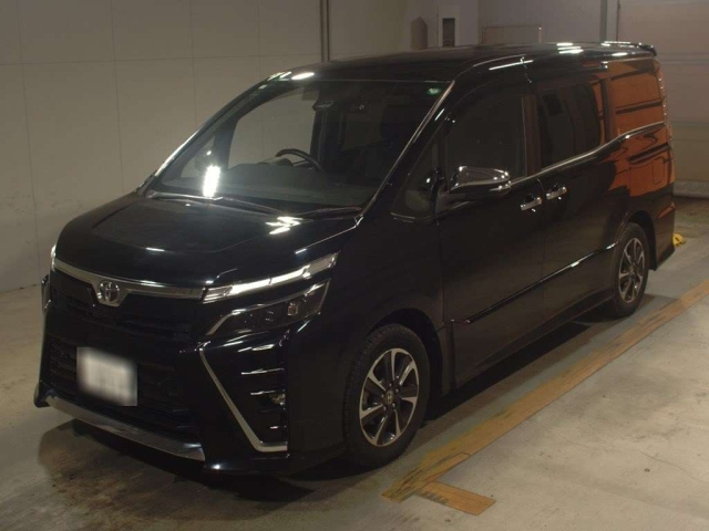 TOYOTA VOXY 2020