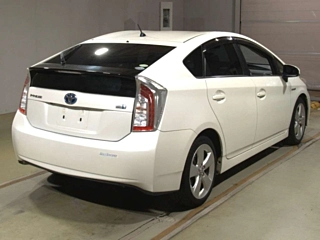 TOYOTA PRIUS 2014