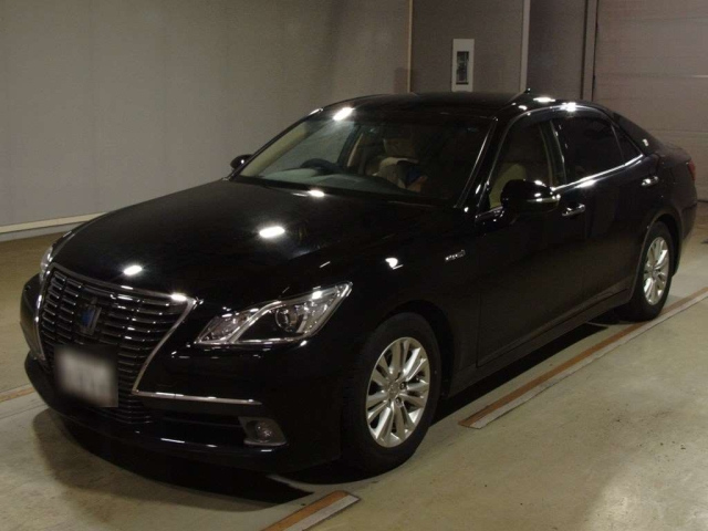 TOYOTA CROWN 2013
