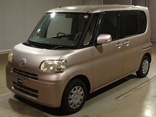DAIHATSU TANTO 2010