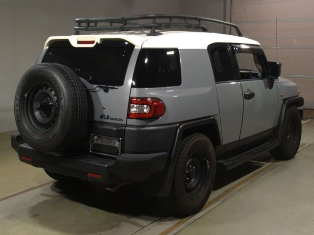 TOYOTA FJ CRUISER 2016