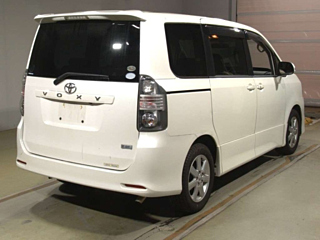 TOYOTA VOXY 2008