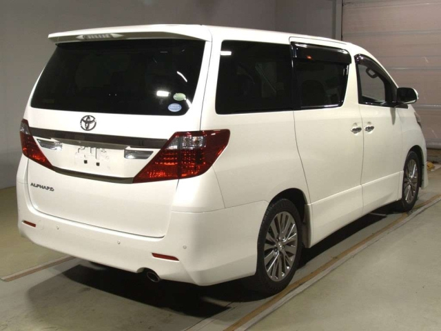 TOYOTA ALPHARD 2013