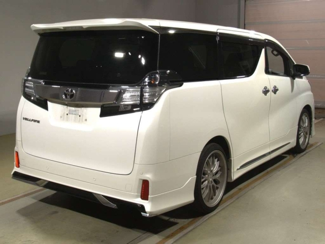 TOYOTA VELLFIRE 2017