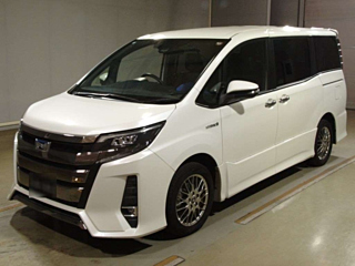 TOYOTA NOAH 2018