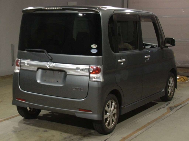 DAIHATSU TANTO 2008