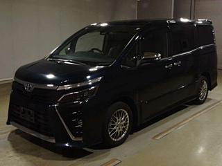 TOYOTA VOXY 2020