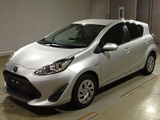 TOYOTA AQUA 2020