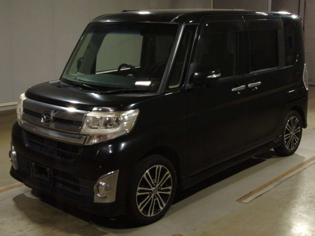 DAIHATSU TANTO 2014