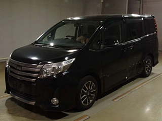 TOYOTA NOAH 2014