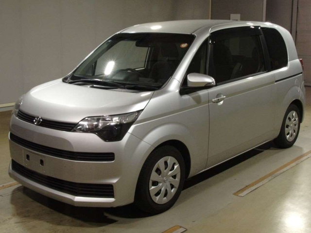 TOYOTA SPADE 2014