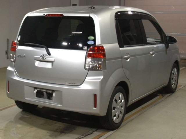 TOYOTA SPADE 2014