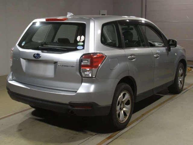 SUBARU FORESTER 2016