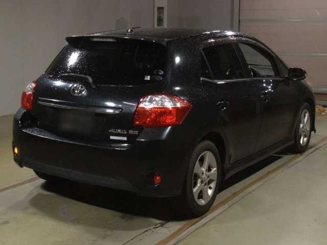 TOYOTA AURIS 2010