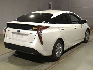TOYOTA PRIUS 2018