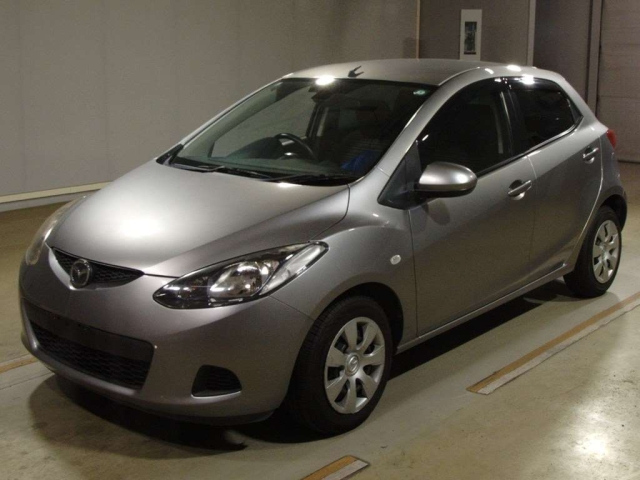 MAZDA DEMIO 2010