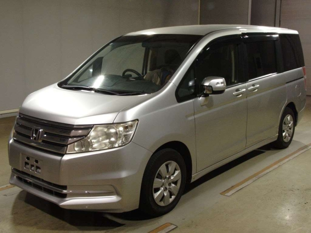 HONDA STEP WAGON 2012