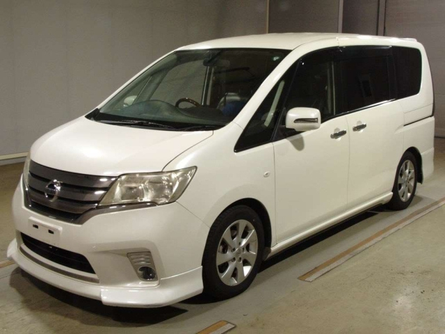 NISSAN SERENA 2013