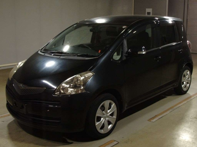 TOYOTA RACTIS 2010