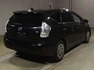 TOYOTA PRIUS ALPHA 2014