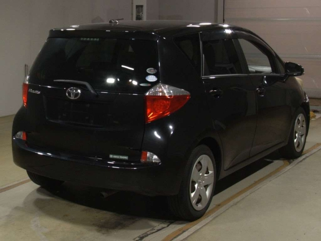 TOYOTA RACTIS 2011