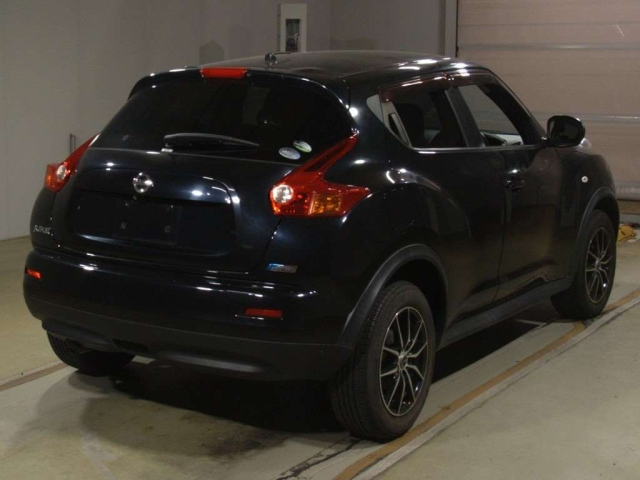 NISSAN JUKE 2011
