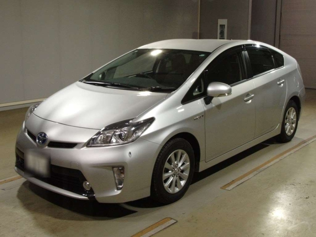 TOYOTA PRIUS 2013