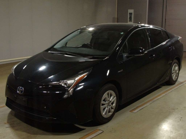 TOYOTA PRIUS 2017