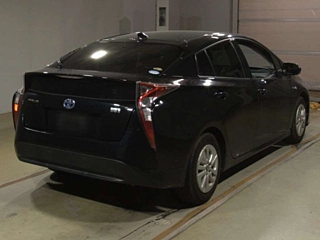 TOYOTA PRIUS 2017