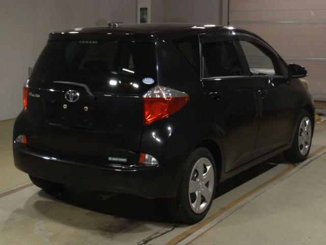 TOYOTA RACTIS 2011
