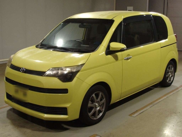 TOYOTA SPADE 2012