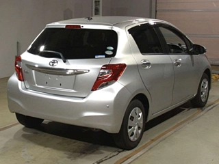 TOYOTA VITZ 2016