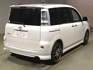 TOYOTA SIENTA 2012