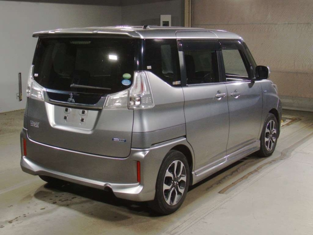 MITSUBISHI DELICA D2 2016
