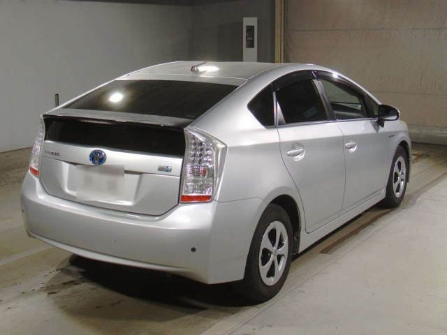 TOYOTA PRIUS 2010
