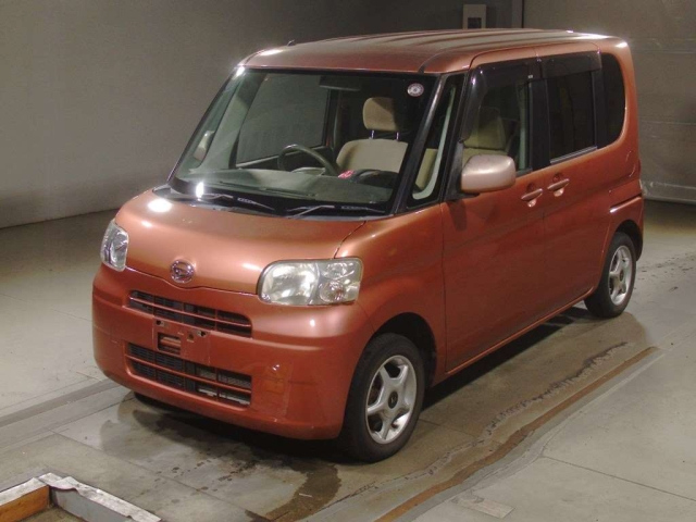 DAIHATSU TANTO 2008
