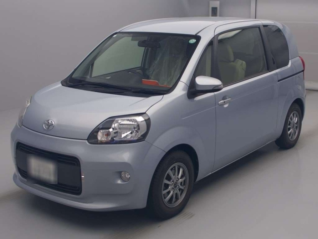 TOYOTA PORTE 2015