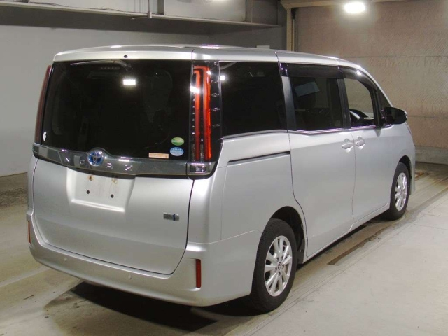 TOYOTA NOAH 2020