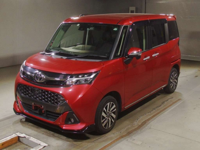 TOYOTA TANK 2018