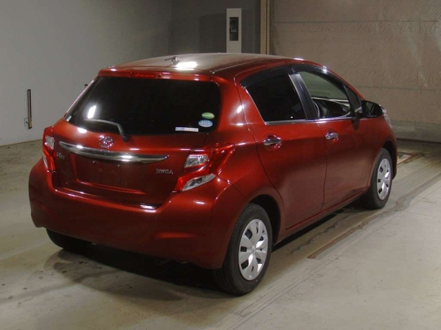TOYOTA VITZ 2014