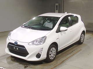 TOYOTA AQUA 2016