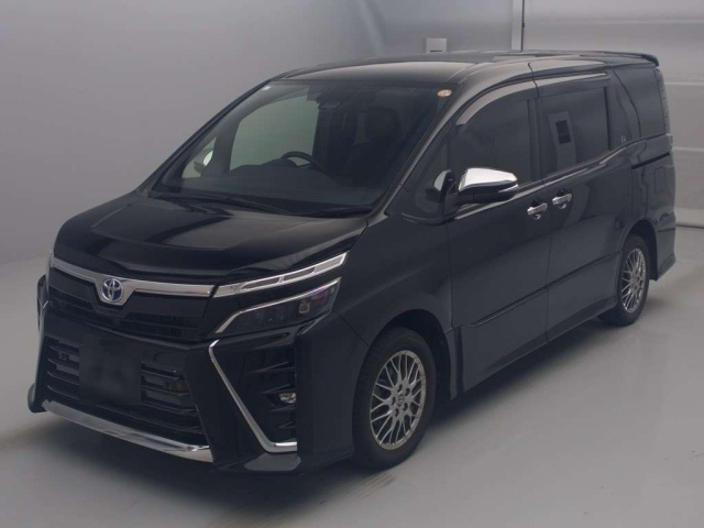TOYOTA VOXY 2021