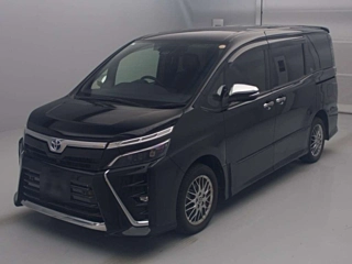 TOYOTA VOXY 2021
