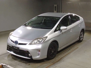 TOYOTA PRIUS 2012